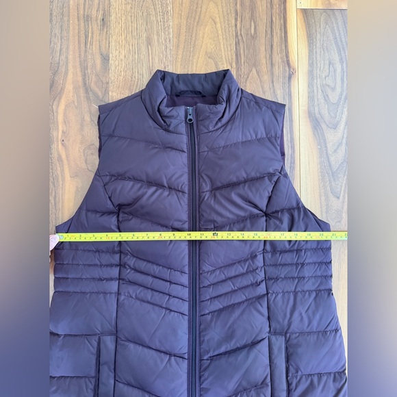 J Jill Down Puffer Vest Burgundy Fig Plum size M P - Picture 14 of 16